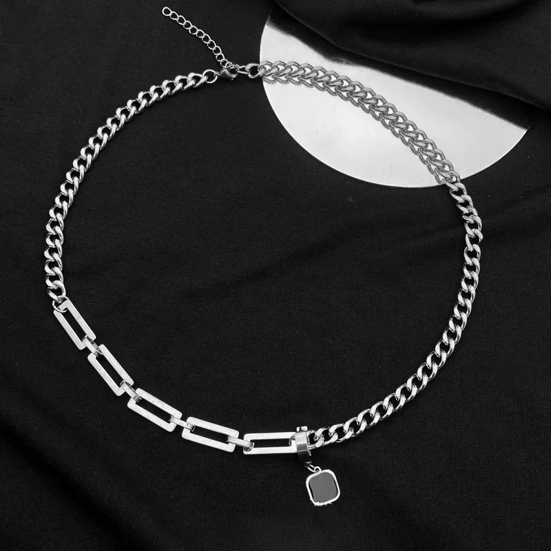 שרשרת Geometric Contrast