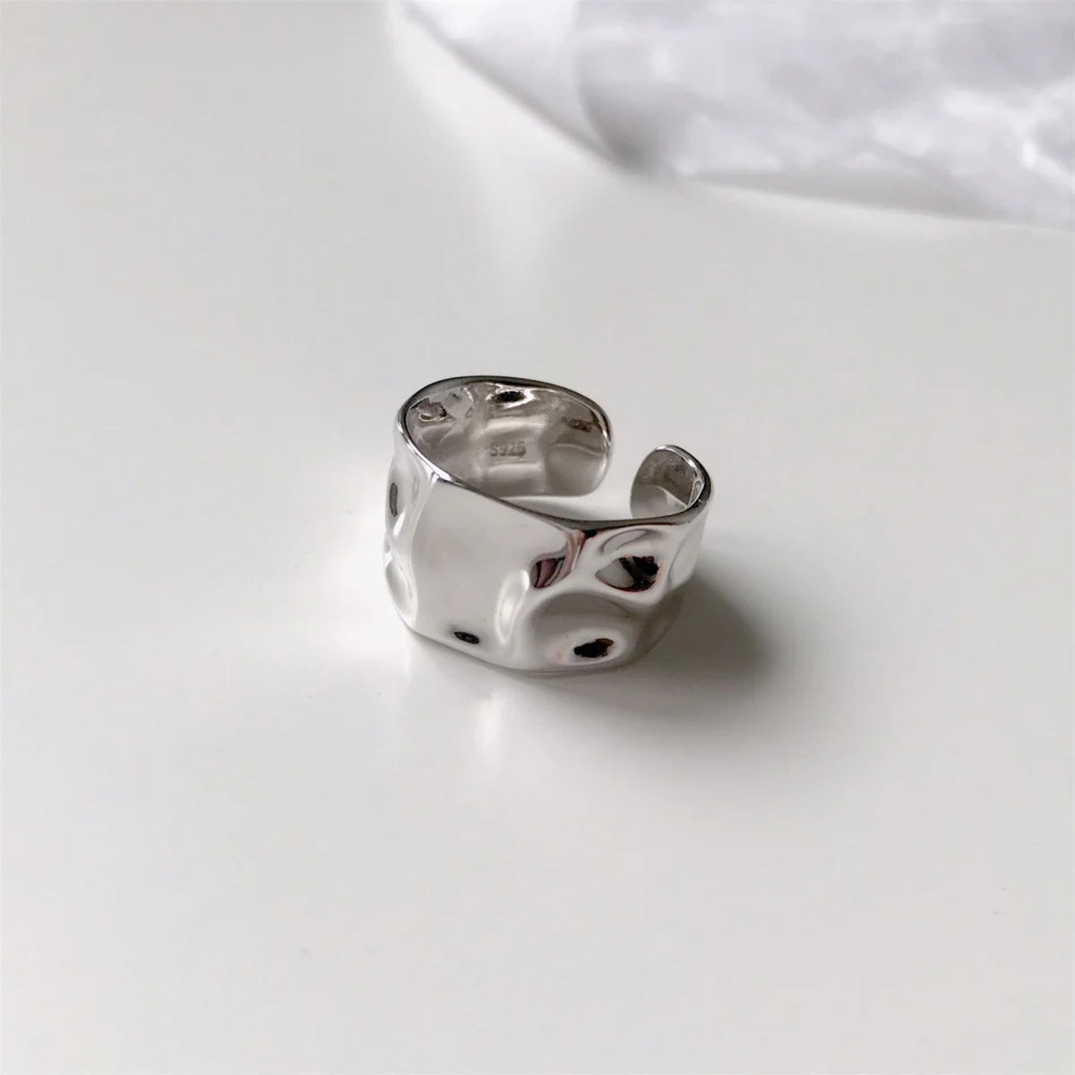 טבעת מתכת ייחודית Liquid Metal