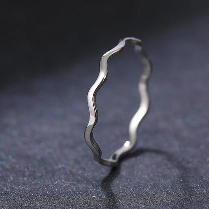 טבעת קו  Minimalist Wave