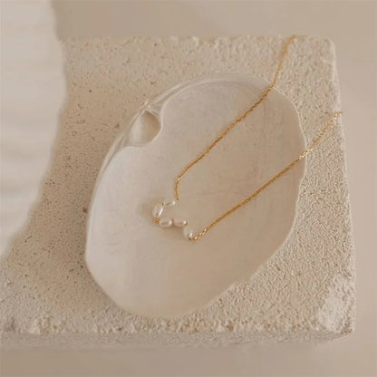 שרשרת דקה ויוקרתית עם פנינים - Pearl Elegance