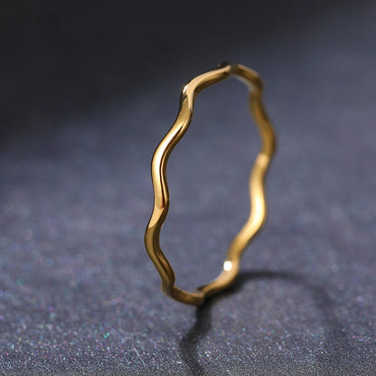 טבעת קו  Minimalist Wave